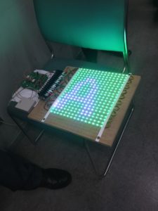 会員が作成したＬＥＤ表示器のデモ